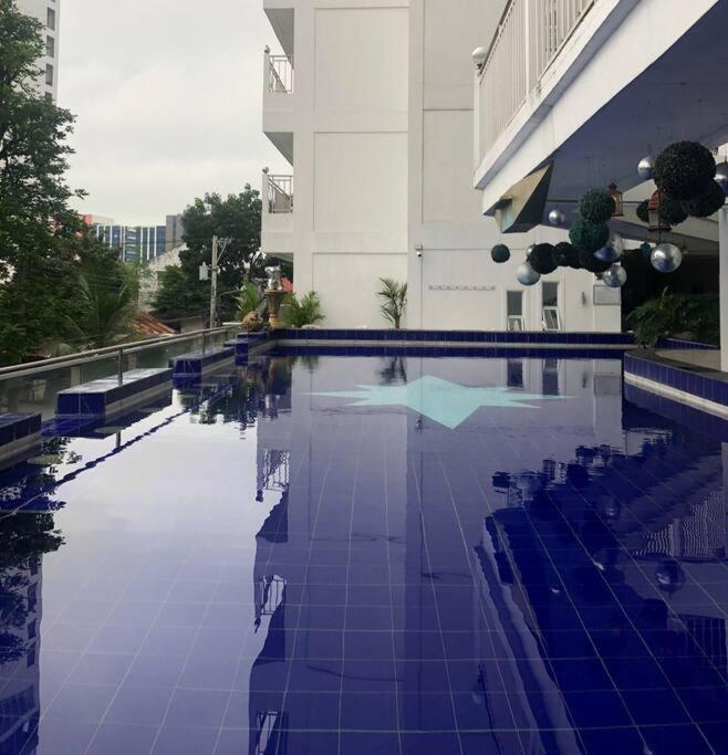 Kandi Big 1 Bedroom King Bed, Free Housekeeping, Wi-Fi Angeles Luaran gambar