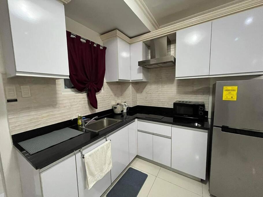 Kandi Big 1 Bedroom King Bed, Free Housekeeping, Wi-Fi Angeles Luaran gambar